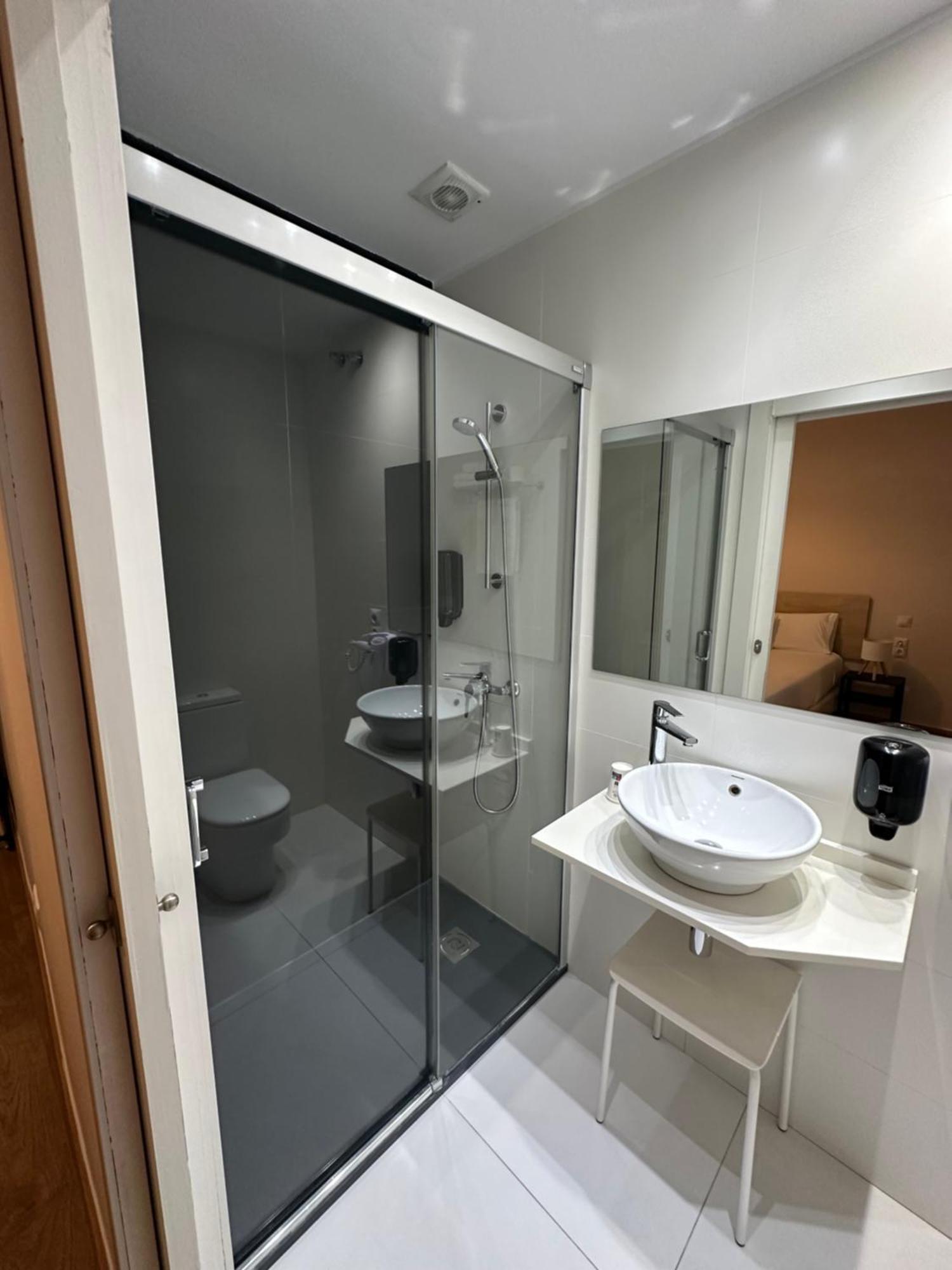 Double Room,1746833442:JPEG