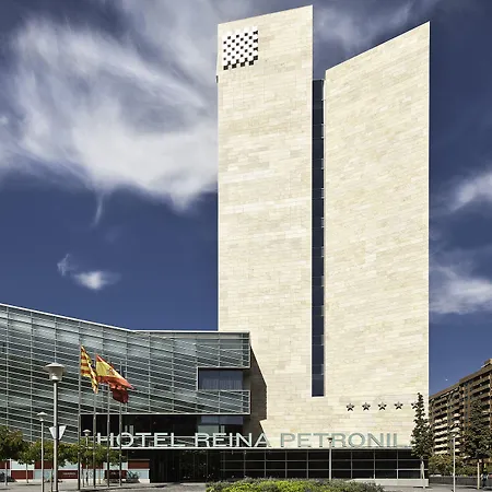 Hotel Reina Petronila-2