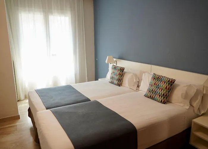 Aparthotel Los Girasoles Zaragoza